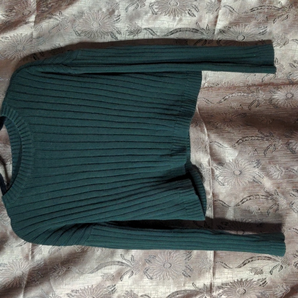 Forest green sweater
